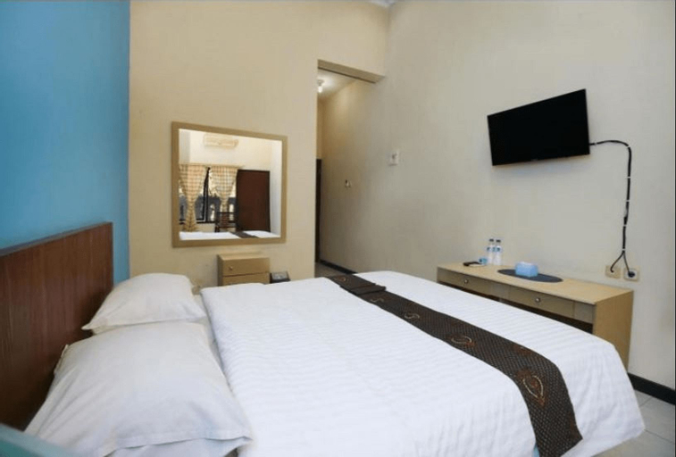 Bedroom 2, Hotel Gita Puri, Blitar