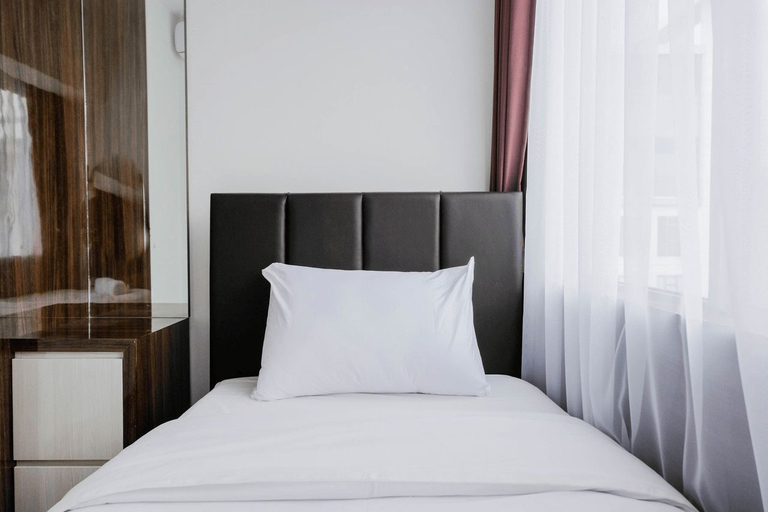 Bedroom 4, Elegant and Convenient 2BR M-Town Residence Apartment By Travelio, Tangerang