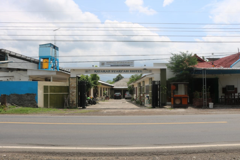 OYO 3105 Rifaraz Syariah Hotel (tutup sementara), Probolinggo