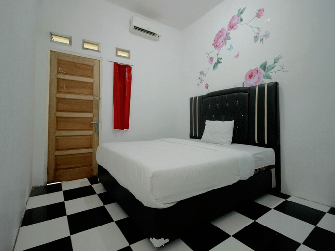 Bedroom 1, OYO 2362 Wisma Ria, Lubuklinggau