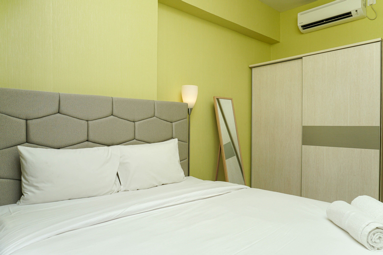 Bedroom 3, Homey and Luxurious 3BR Vittoria Apartment By Travelio, West Jakarta