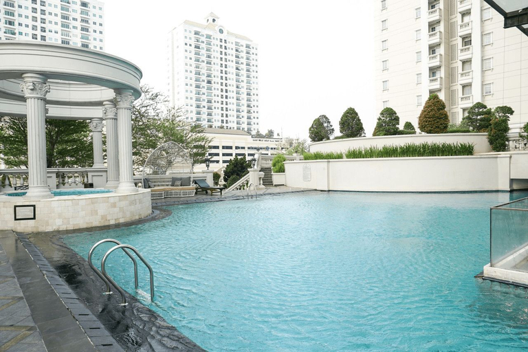 Sport & Beauty, Modern 2BR at The Belleza Apartment By Travelio, Jakarta Selatan