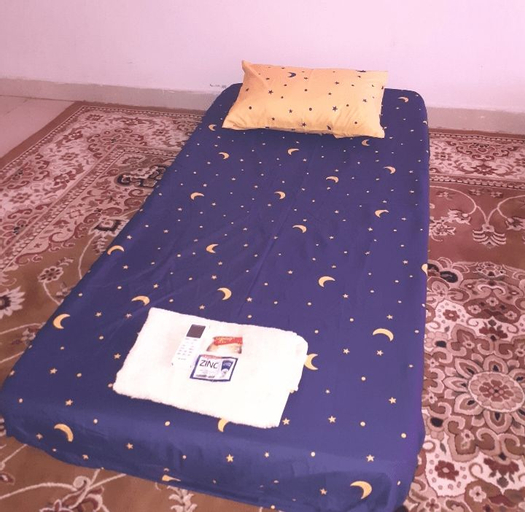 Almira Homestay near Airport, Jambi