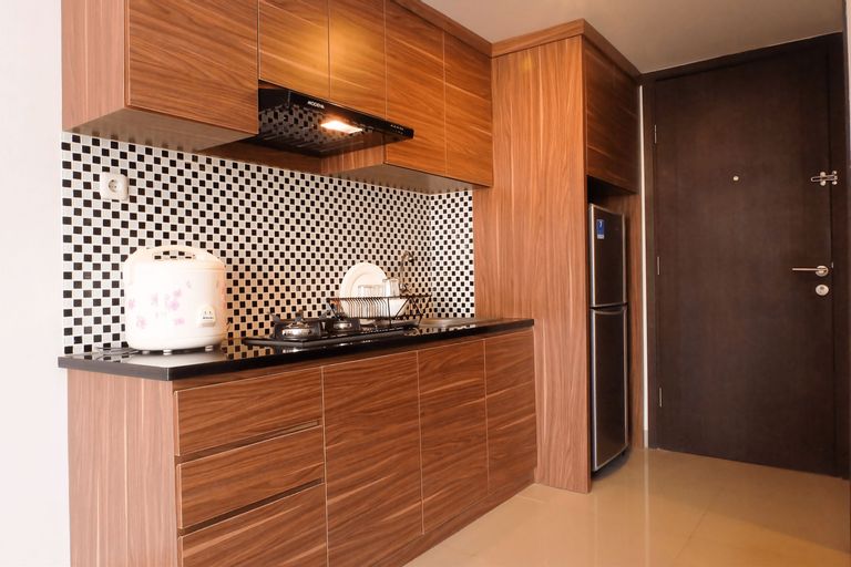 Fully Furnished Studio Apartment Near MT Haryono And Halim By Travelio, East Jakarta