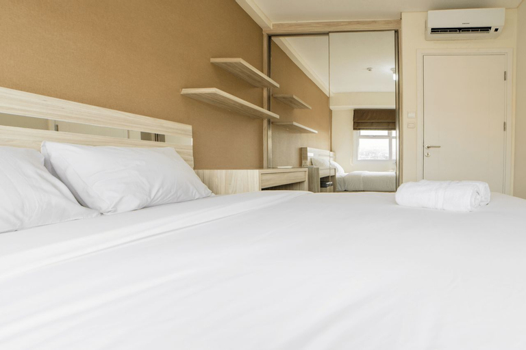 Modern 1BR Apartment Near Cihampelas at Parahyangan Residence By Travelio, Bandung