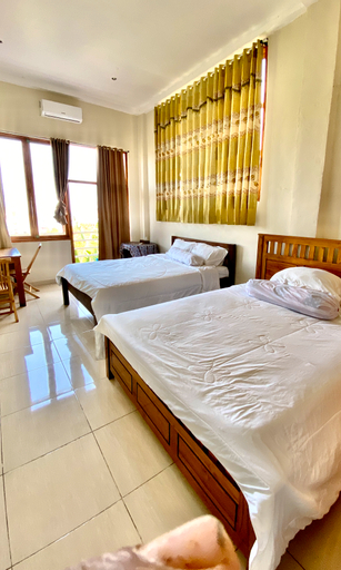 Pesona room and restaurant, Manggarai Barat