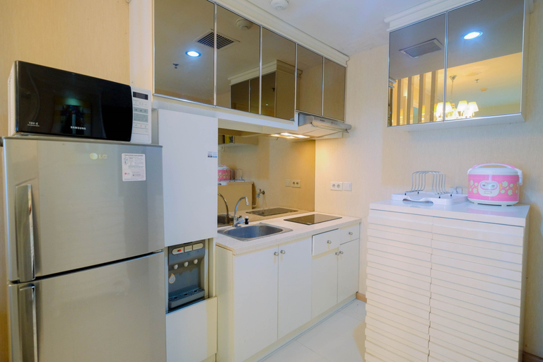 Others 4, Modern and Comfortable 1BR at Casa Grande Apartment By Travelio, Jakarta Selatan