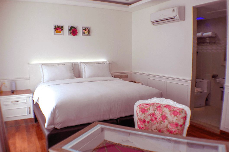 Bedroom 2, Heef Hotel Pasar Baru Powered by Archipelago, Central Jakarta