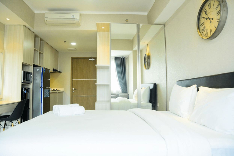 Sophisticated Studio at The Oasis Apartment By Travelio, Cikarang