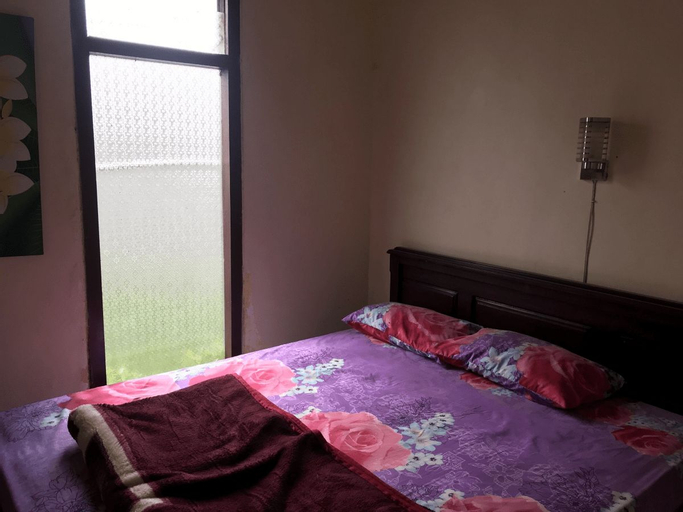 SPOT ON 3008 Boshe Residence, Ponorogo