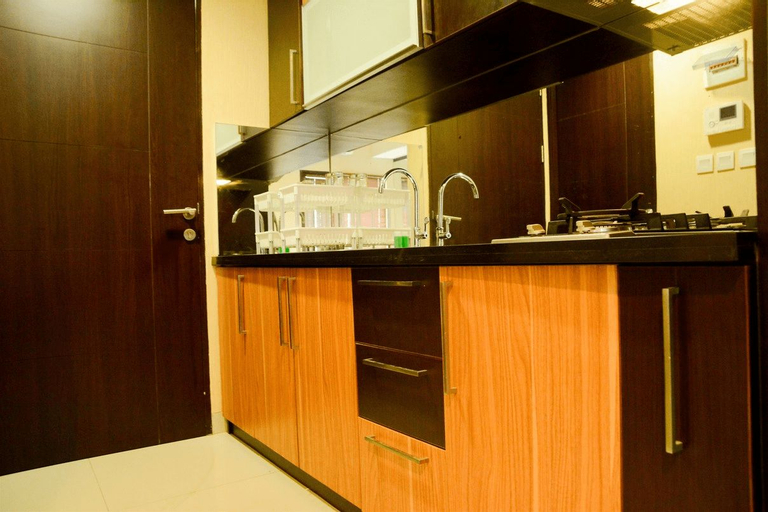 Exclusive Studio Room Atria Residence Apartment By Travelio, Tangerang