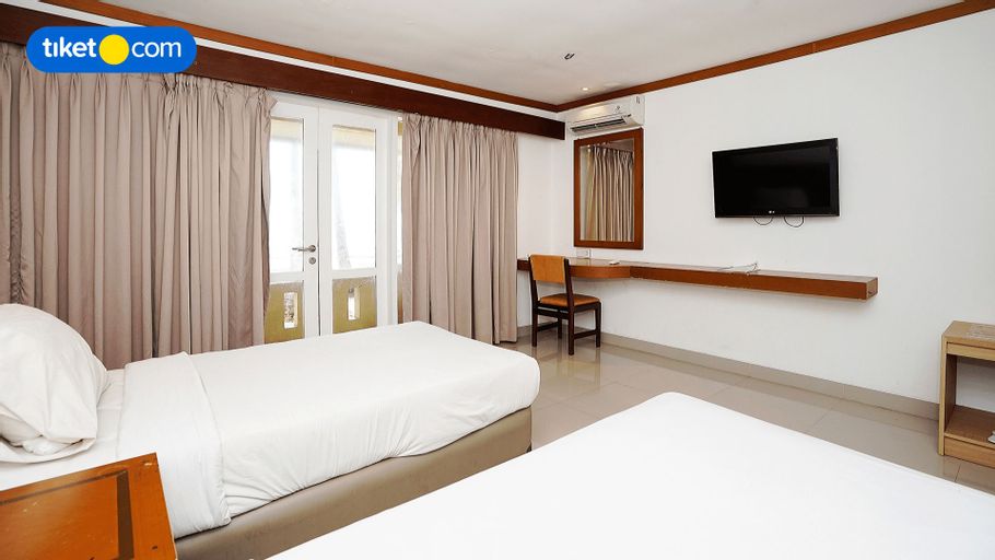 Bedroom 3, Patra Anyer, Serang