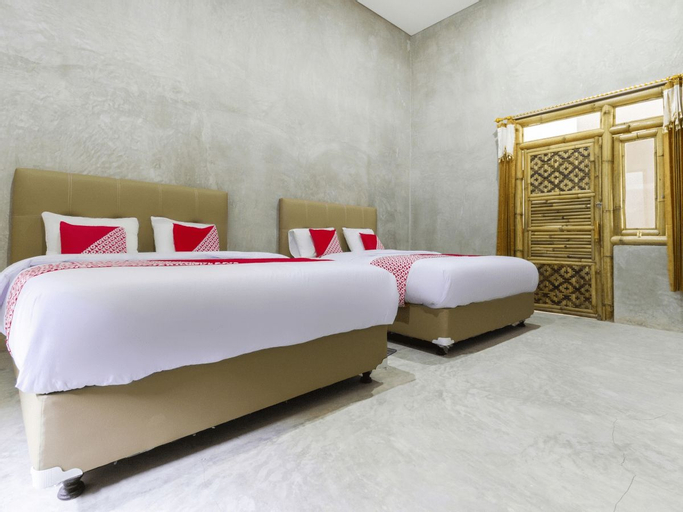 Bedroom 1, 2944 Sukawana Travel Hub Guest House, Majalengka