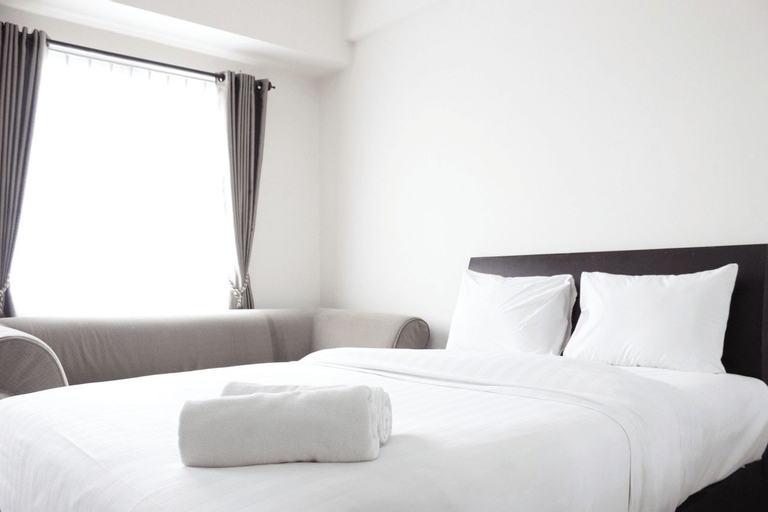 Tranquil Studio Room at Galeri Ciumbuleuit 2 Apartment By Travelio, Bandung