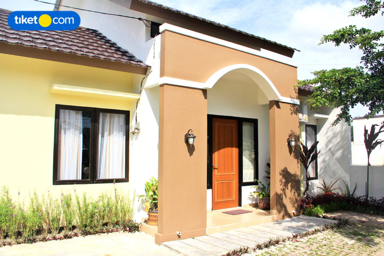 Exterior & Views 7