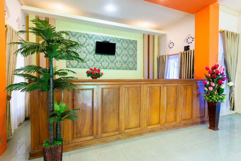 OYO 3452 Esemka Hotel Residences Syariah, Bojonegoro