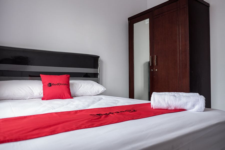 RedDoorz near Supermall Karawaci 2, South Tangerang