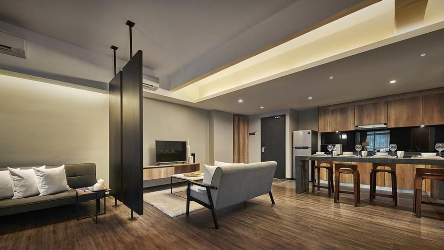 Tropics Eight Suites Penang, Penang Island