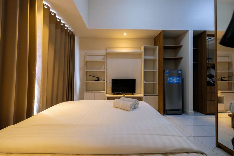 Homey and Tranquil Studio Casa De Parco Apartment By Travelio, South Tangerang