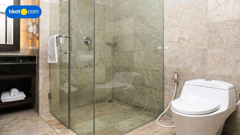 Bathroom 6