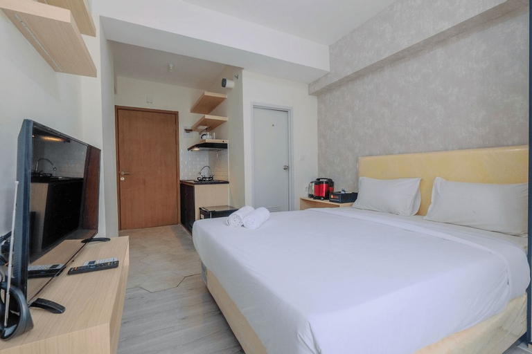 Sophisticated Studio Room at Podomoro Golf View Apartment By Travelio, Bogor