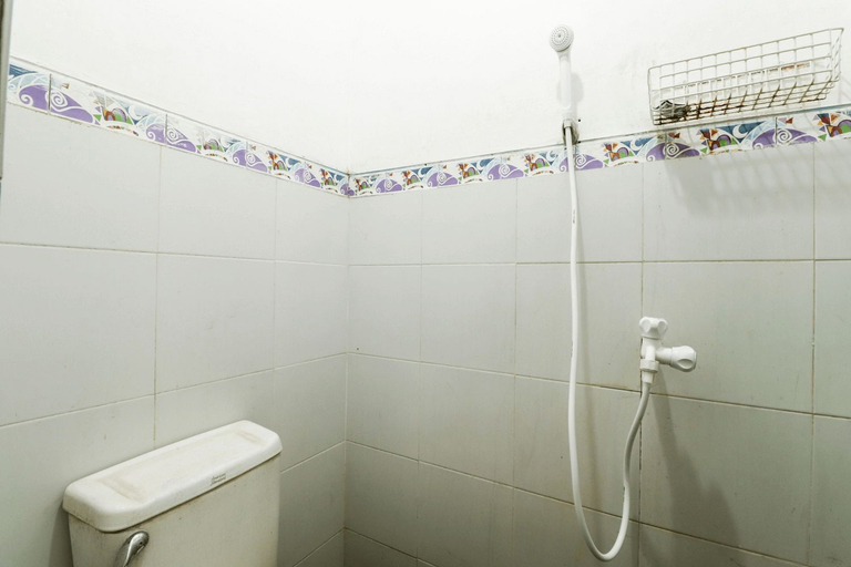 Bathroom 5, Kos VIP Josh, Sleman