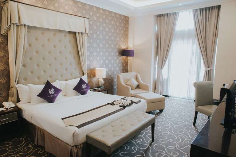 Bedroom 24
