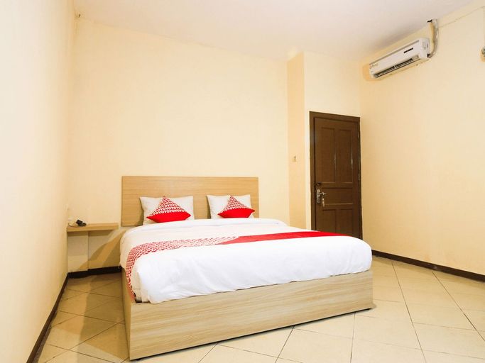 Bedroom 1, OYO 1025 Hotel Intan, Pekanbaru