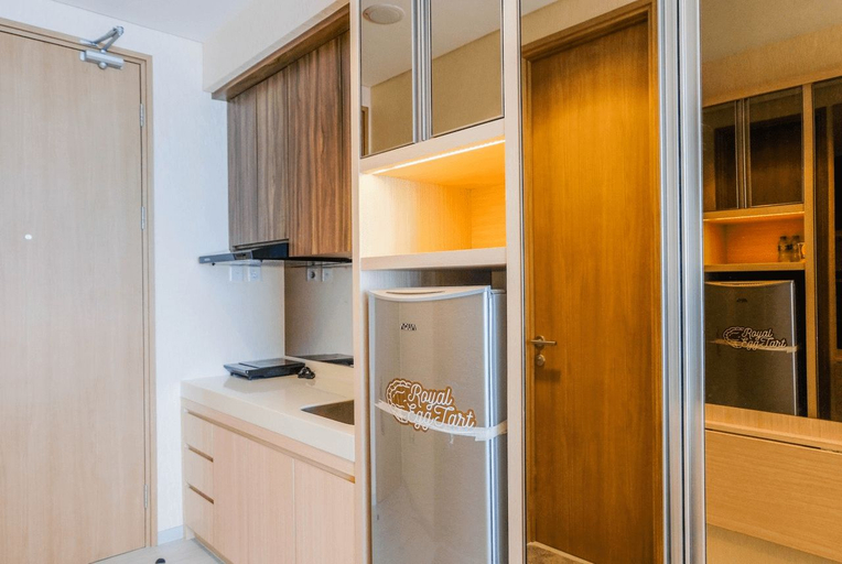 Others 3, Elegant Studio Apartment at Tree Park City By Travelio, Tangerang