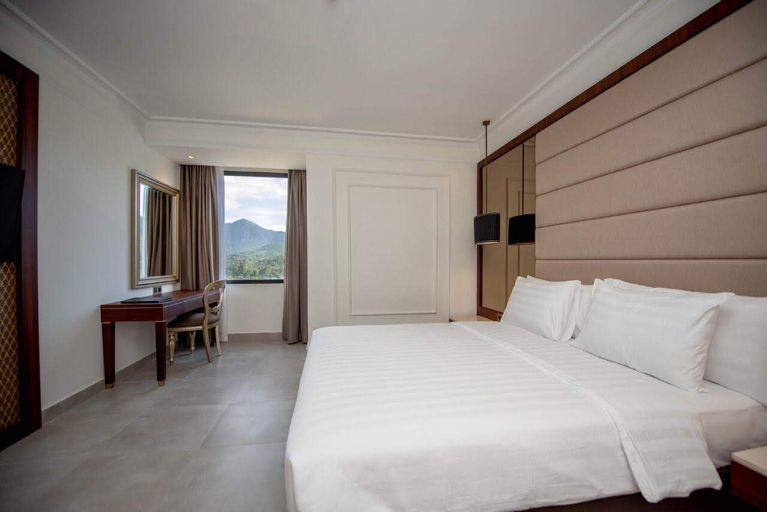 Bedroom 16