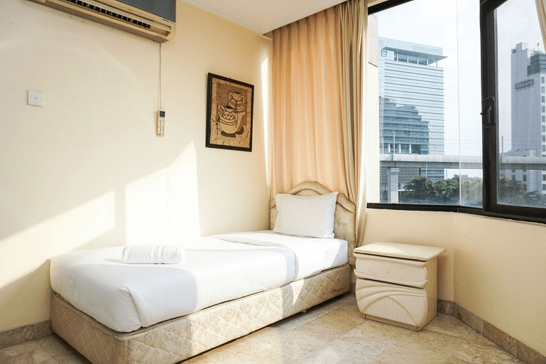 Exterior & Views, 2Br With Pool View At Beverly Tower Apartment, South Jakarta