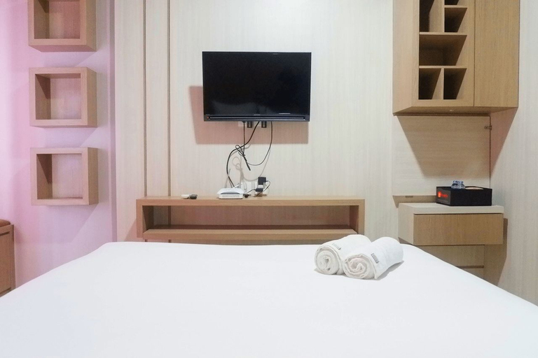 Bedroom 2, Minimalist Studio Apartment at Supermall Mansion Orchard By Travelio, Surabaya