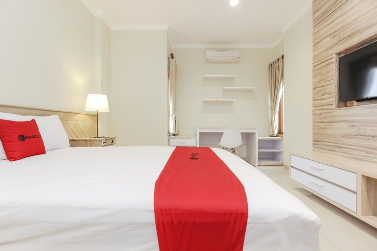 Bedroom 28