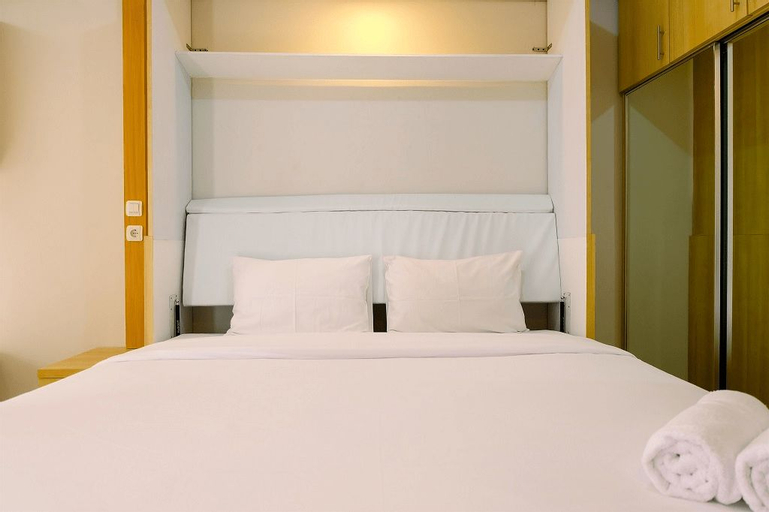 Bedroom 4, Comfortable and Clean Studio at The Oasis Apartment By Travelio, Cikarang