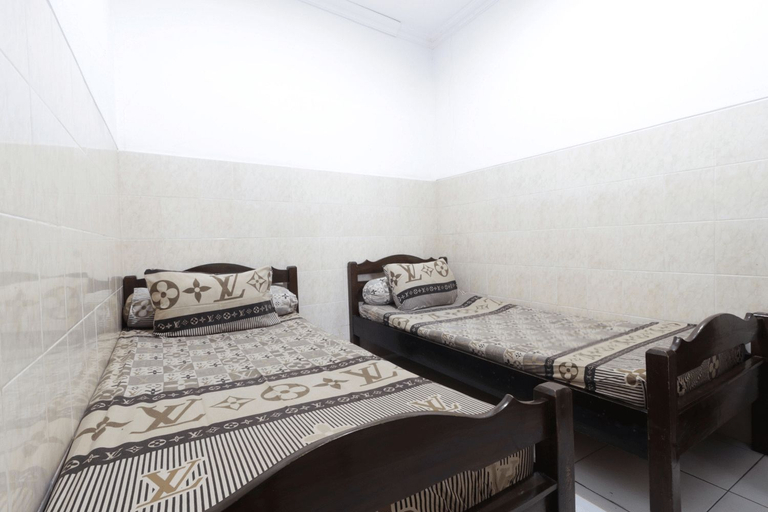 Bedroom 4, Hotel Omah Ampel Syariah, Surabaya