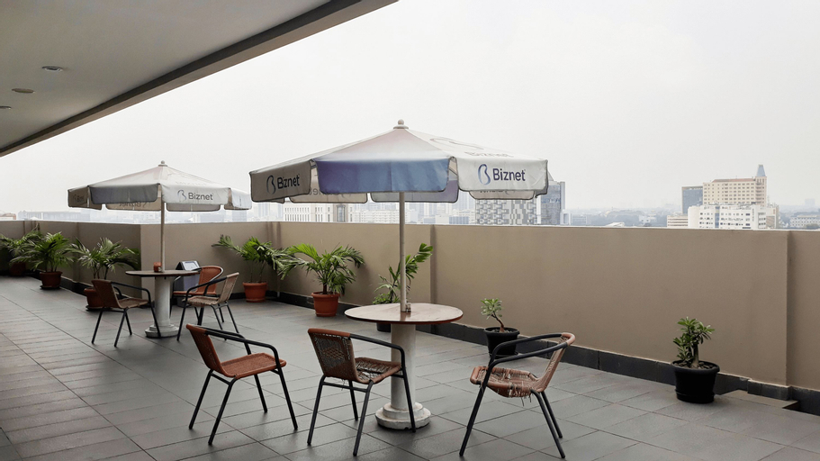 Exterior & Views 4, Spacious 1BR Apartment at 1 @ Cik Ditiro Apartment By Travelio, Central Jakarta