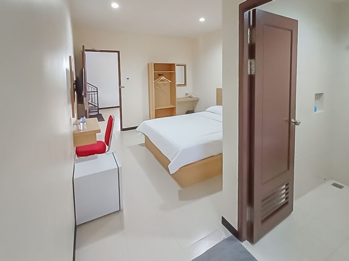 RedDoorz Syariah Plus near Tanjungpura University 2, Pontianak
