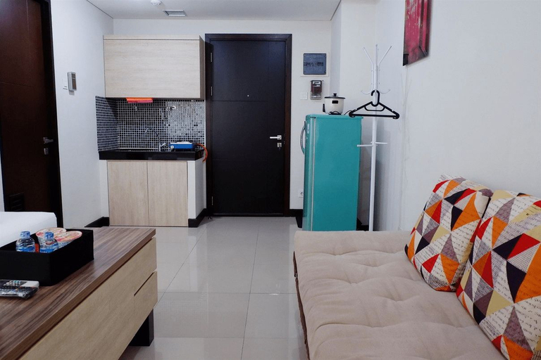 Others 4, Close to Pool Studio Apartment Sky Terrace at Daan Mogot Baru By Travelio, Jakarta Barat