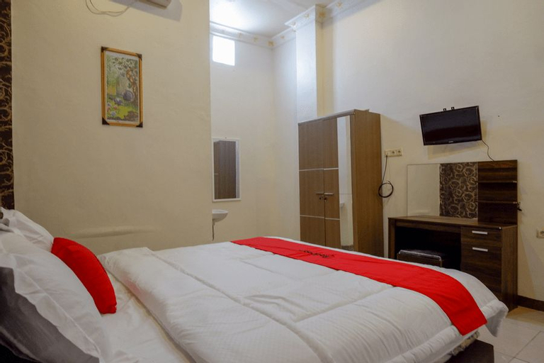 Bedroom 5, RedDoorz @ Jalan Pattimura Palu, Palu