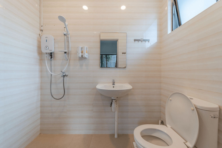 Bathroom 5, K2 Guesthouse, Singapore