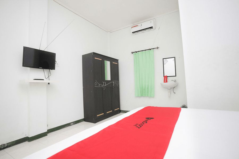 RedDoorz near Bundaran Kecil Palangkaraya, Palangkaraya