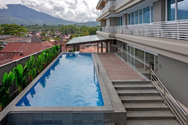 Sport & Beauty 2, Hotel Santika Bukittinggi, Bukittinggi