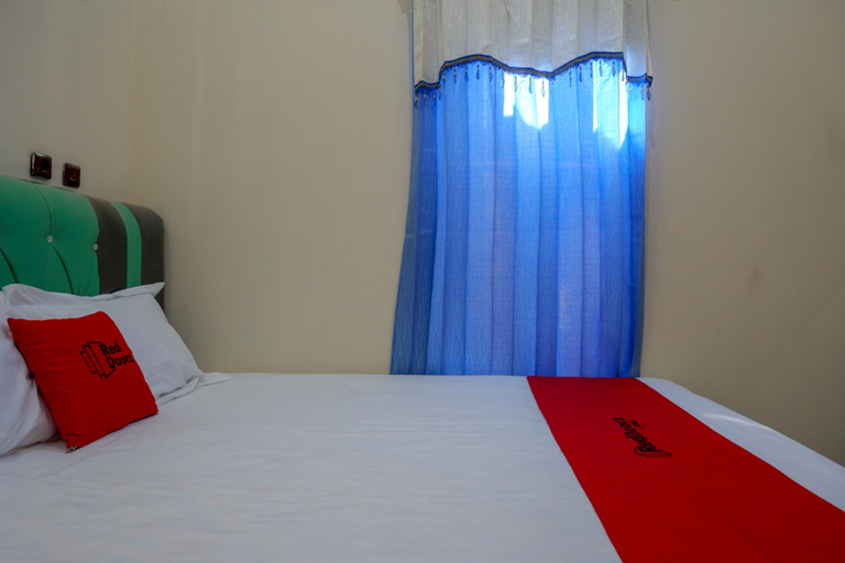 Bedroom 4, RedDoorz @ Jalan Raya Kaliwungu Selatan Kendal, Kendal