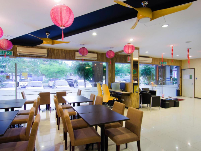 Food & Drinks 4, 8 Days Boutique Hotel Mount Austin, Johor Bahru
