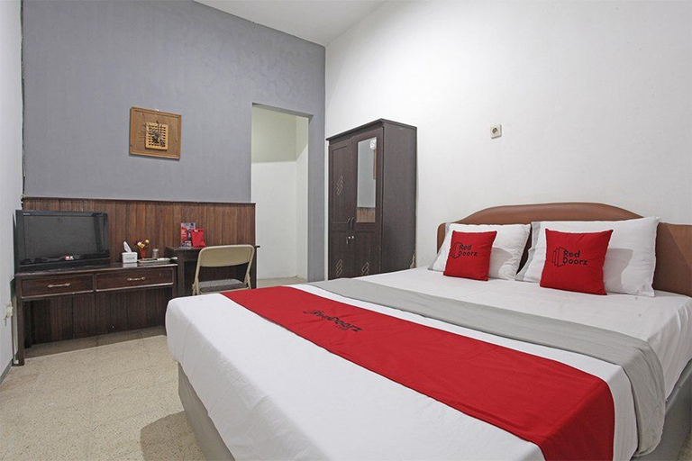 Bedroom 4, RedDoorz @ Soekarno Hatta 2, Malang
