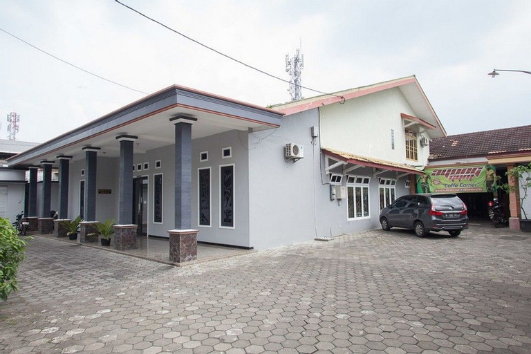 RedDoorz Syariah @ Janti Malang (temporarily closed), Malang