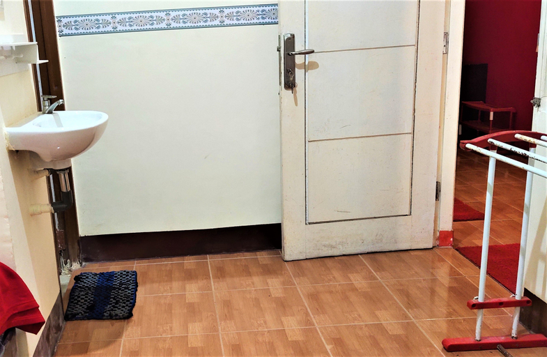 Bathroom 5, Katawa Guest House Syariah, Palembang