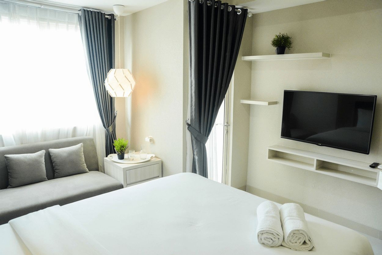 Sophisticated Studio at The Oasis Apartment By Travelio, Cikarang