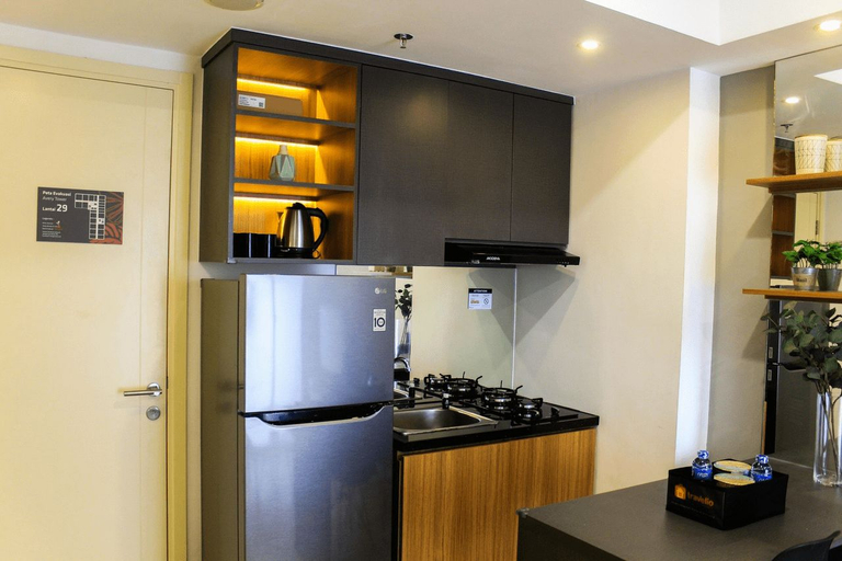 Others 4, Warm and Cozy 3BR Apartment at M-Town Residence By Travelio, Tangerang