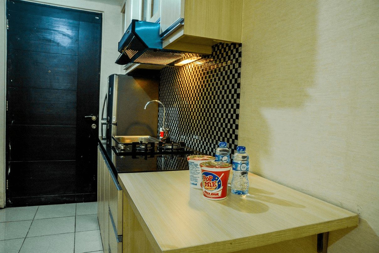 Others 4, Modern Studio Room at Grand Serpong Apartment By Travelio, Tangerang